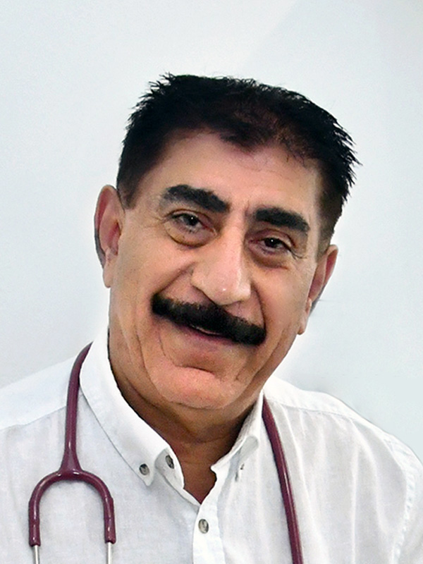 Dr. Asti Nouri - érsebész